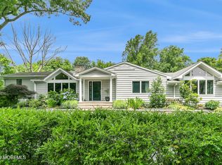 16 Bingham Hill Cir, Rumson, NJ 07760