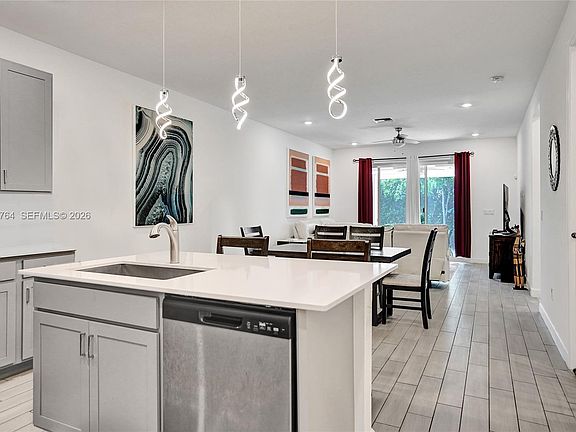 5th image of 14489 Crawford Brook Ln