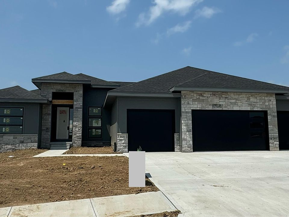 1st image of 5420 N 196th Ave