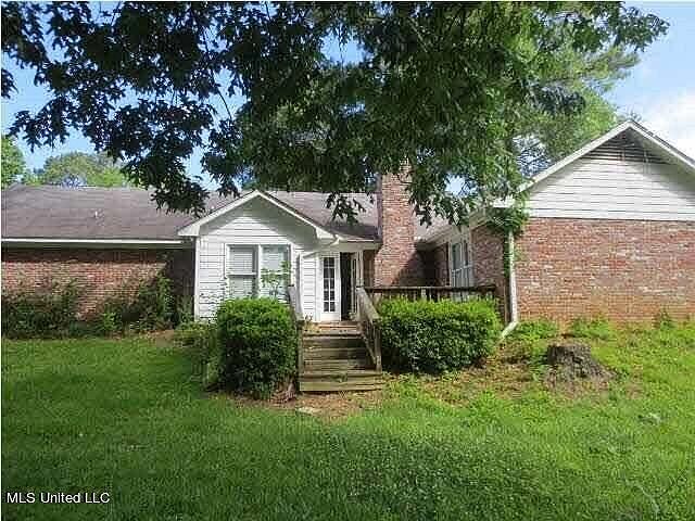 2nd image of 116 Trace Ridge Dr