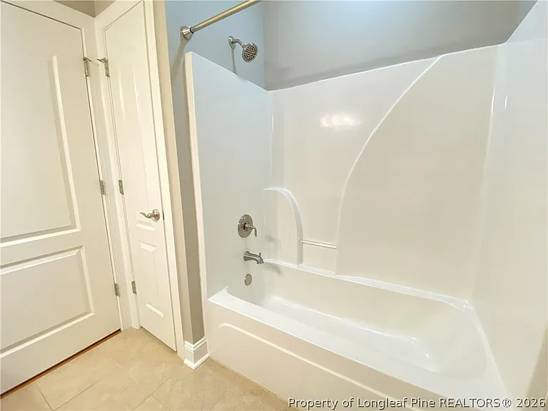411 Gallery Dr #201 — Photo 12