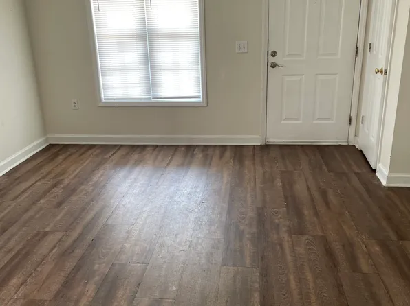 1 Fairview Ct #5, Bayboro, NC 28515