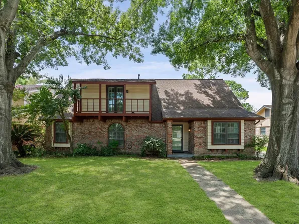 11914 Meadowtrail Ln, Meadows Place, TX 77477