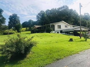 105 Howard Human Rd, Lancing, TN 37770