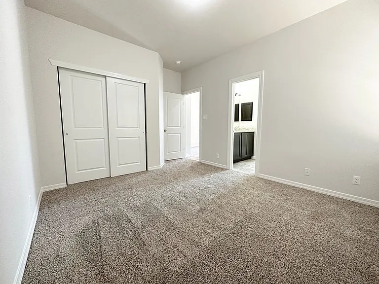1107 Sky River St #4/3 — Photo 1