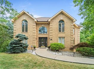 7002 Bennington Woods Dr, Pittsburgh, PA 15237