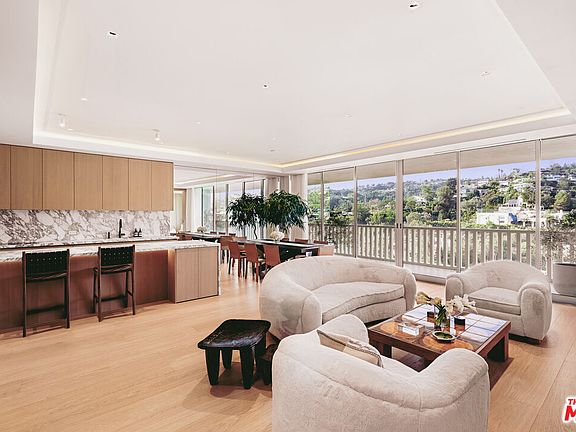 2nd image of 9255 Doheny Rd APT 1803