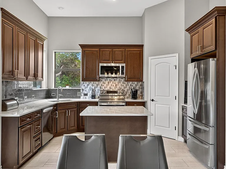 2801 Manitou Dr — Photo 10