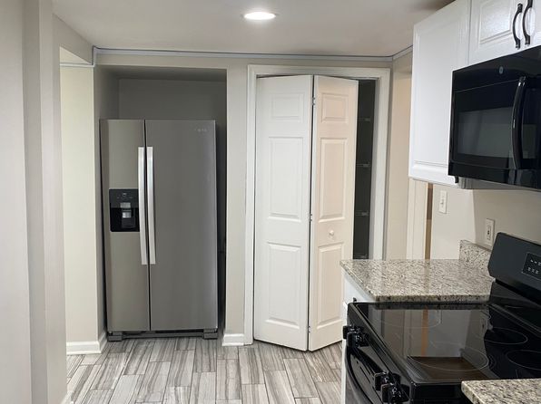 9304 Mount Vernon Way Unit B