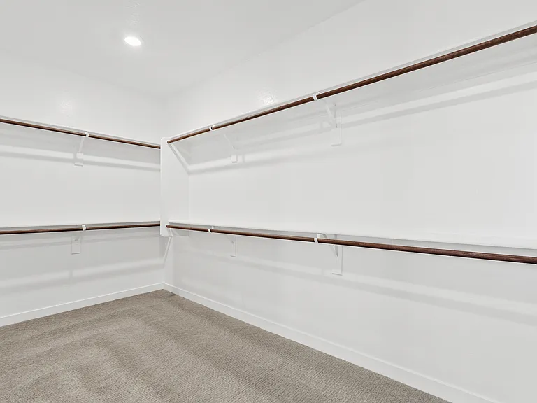 1154 E Thompson Way — Photo 29