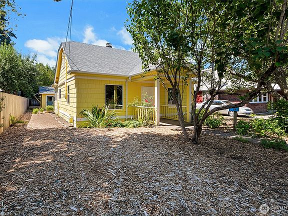 2nd image of 323 Milroy Street NW