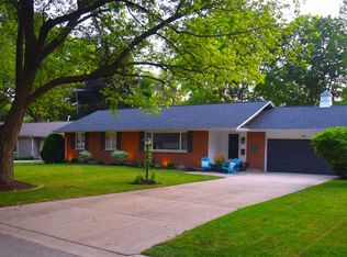 323 Central Ave, Aurora, IL 60506