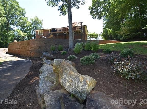 2nd image of 6230 & 6218 Monford Dr
