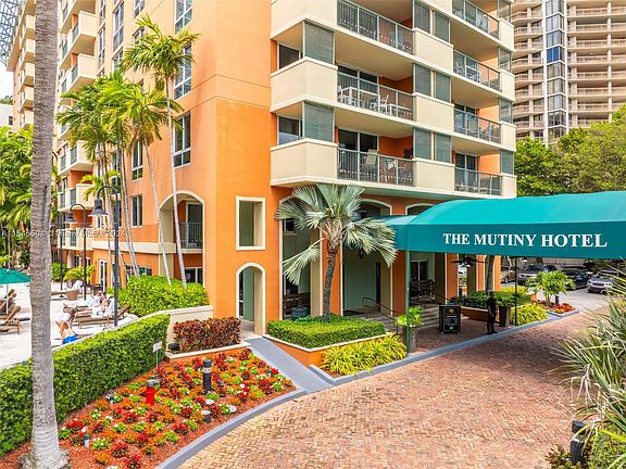 2nd image of 2951 S Bayshore Dr #511
