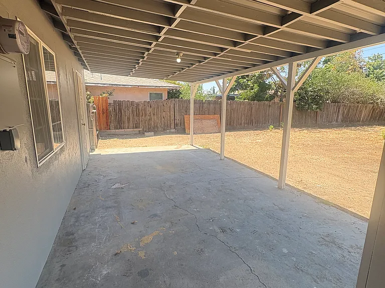 1517 N Millbrook Ave — Photo 14