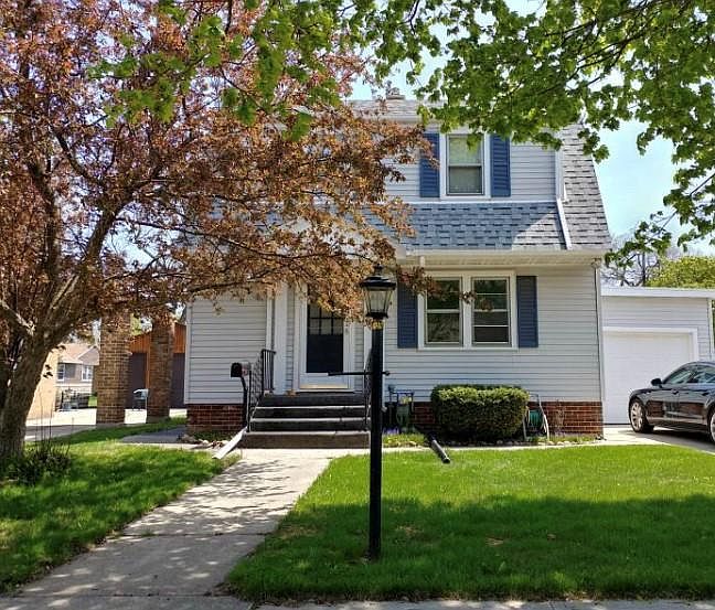 1st image of 1643 S 21st St