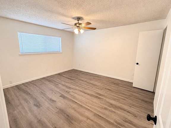 5th image of 1406 Blackwell Dr #1406