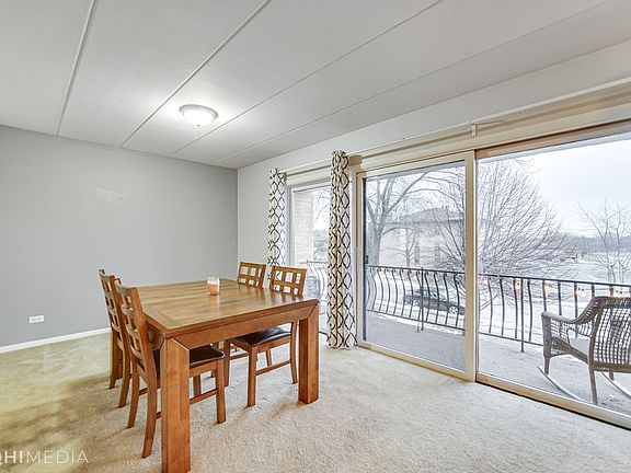 3rd image of 15128 Evergreen Dr