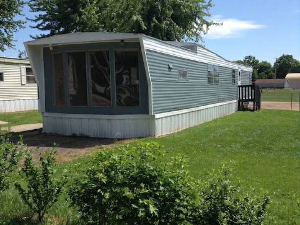 1st image of 2324 Fox Hollow Ln