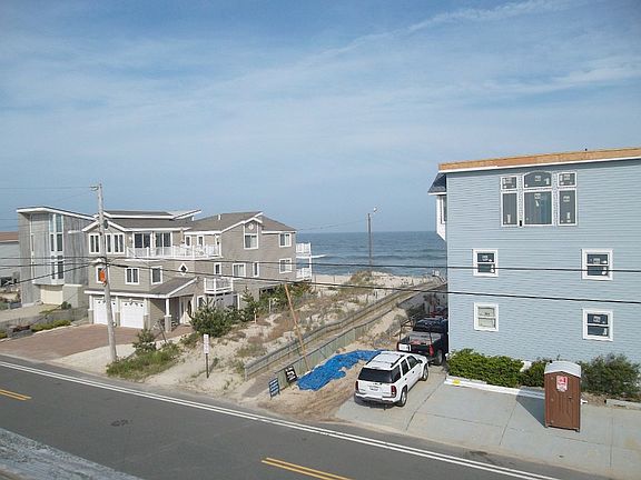 2nd image of 5600 Ocean Blvd Unit B