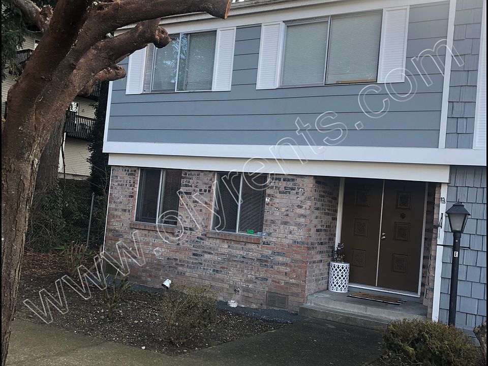8644 Onyx Dr SW #E, Lakewood_02092020