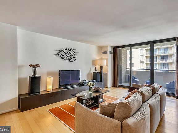 5th image of 4620 N Park Ave APT 1409E