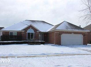 36616 Haley Dr, New Baltimore, MI 48047