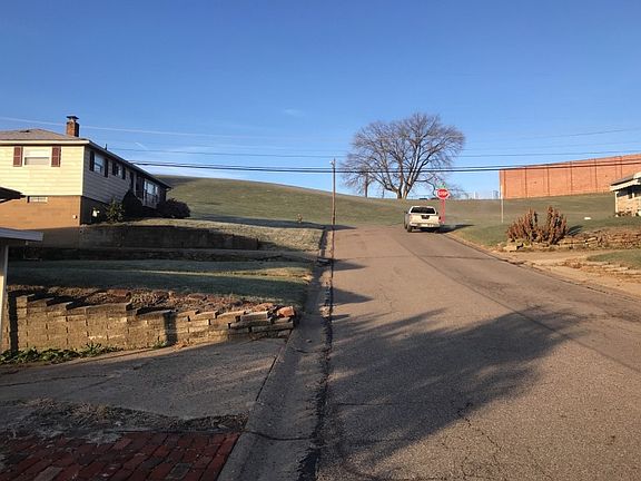 5th image of 3109 Central Ave
