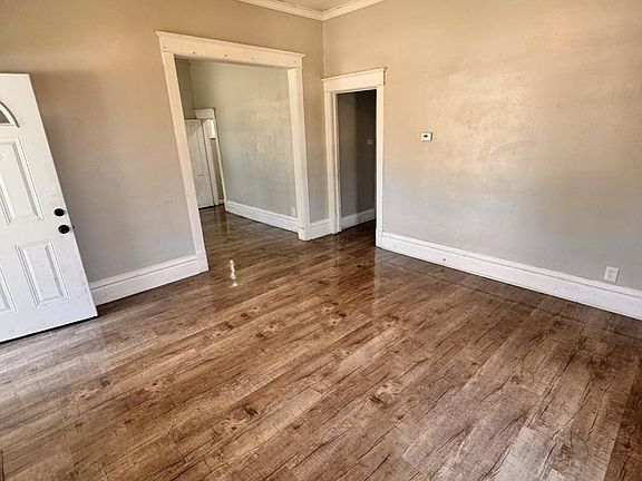 3rd image of 135 E Hall St