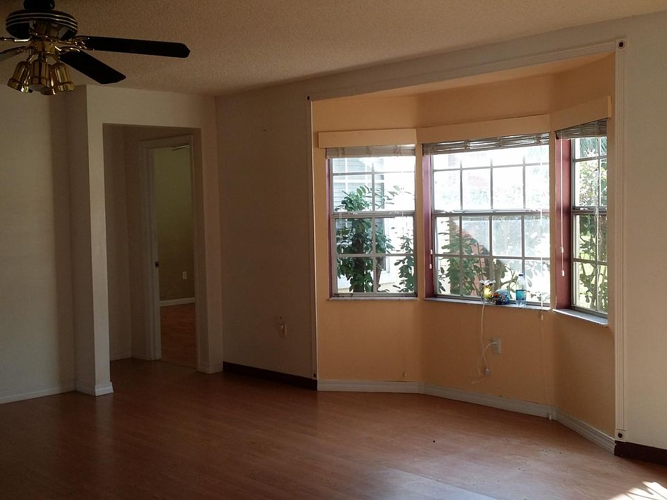 2nd image of 2120 Durham Ct