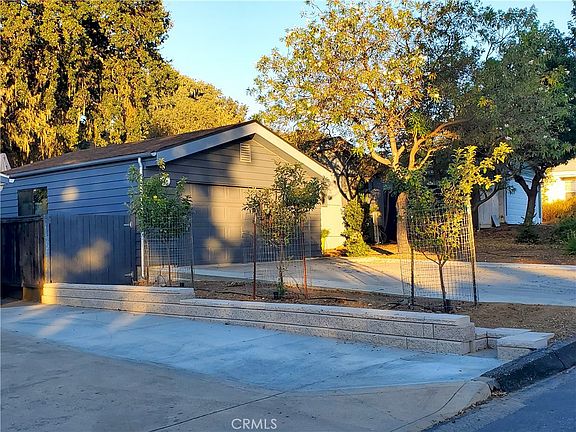2nd image of 2522 Bridle Trail Ln