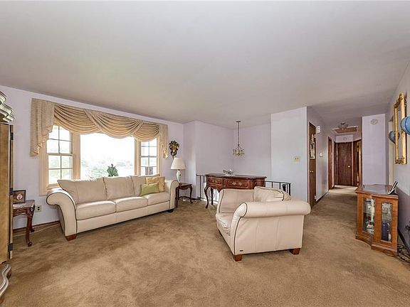 2nd image of 484 Cook Rd