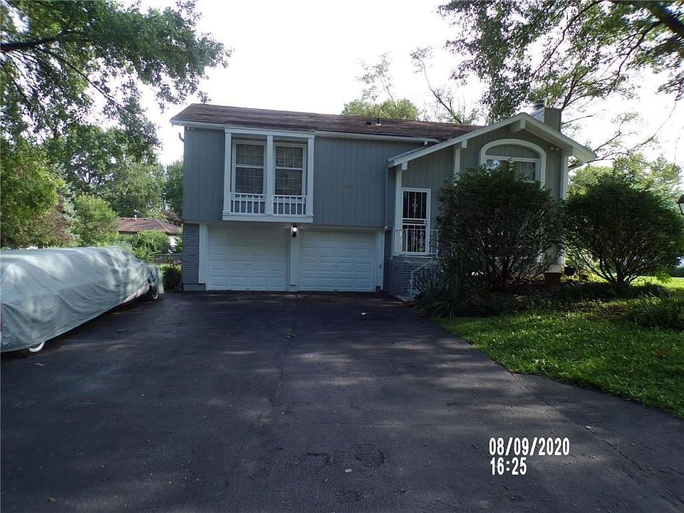 1st image of 7401 E 119th St