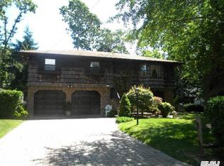 129 Guilford Ave, Oakdale, NY 11769