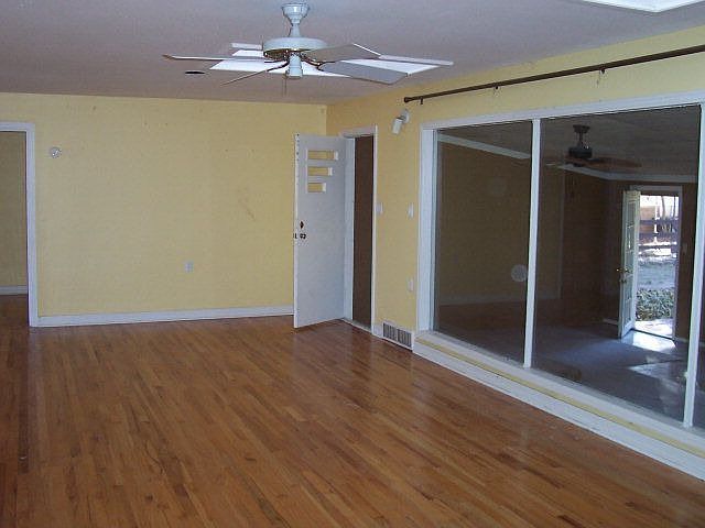 1st image of 308 Van Buren Ave