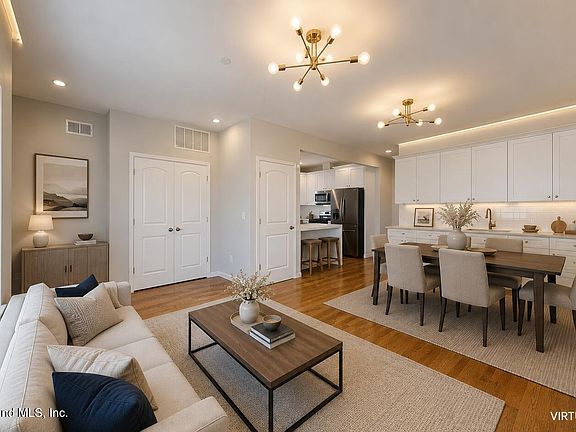 2nd image of 109 Gower St