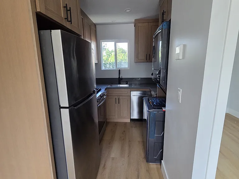 1500 S Glendale Ave #4 — Photo 7