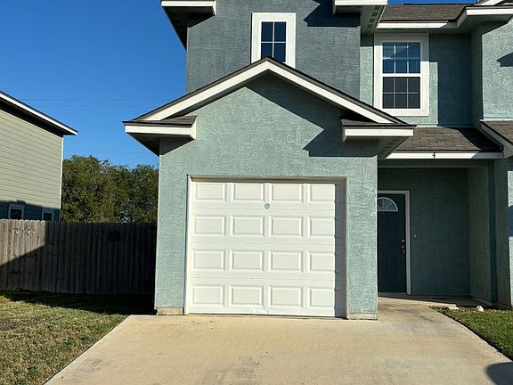 3rd image of 8327 Breezy Cv Unit 4