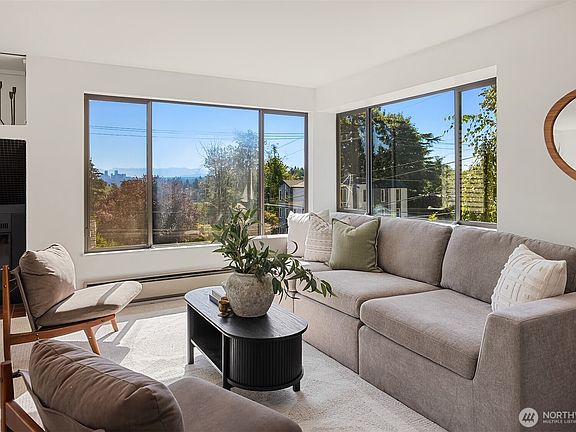 4th image of 2424 E Mercer Street