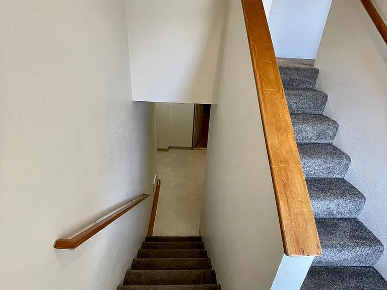 5631 N Hills Dr — Photo 31