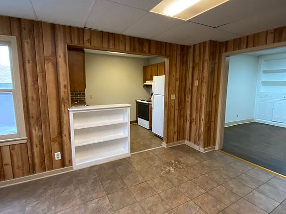 3rd image of 705 E Montgomery St Unit 2