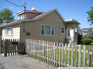 11 Sioux St, Staten Island, NY