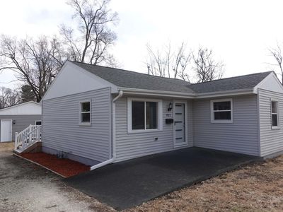 921 Lincoln St, Galesburg, IL, 61401