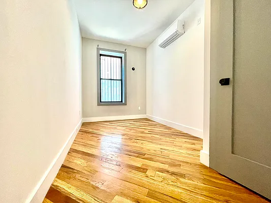 Rented by Doorway NYC, LLC | media 12
