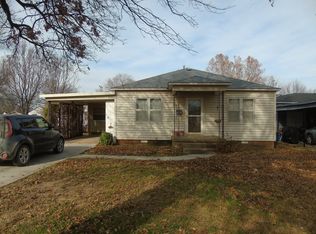 715 Maple St, Perry, OK 73077