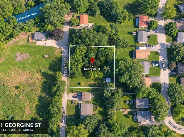 101 Georgine St, Crystal Lake, IL 60014