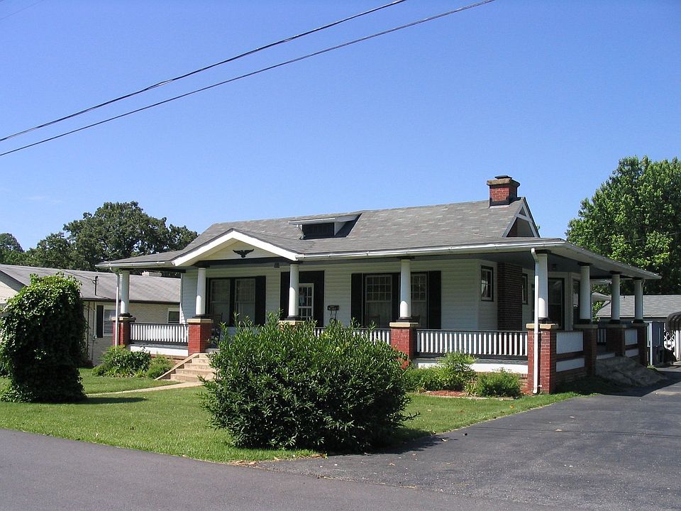2nd image of 10 Potomac Ave