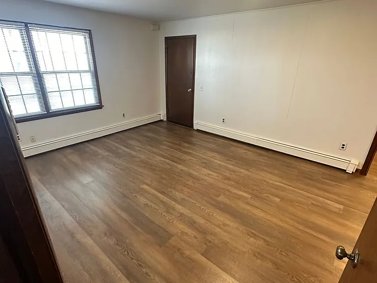 2926 S Highway 51 — Photo 3