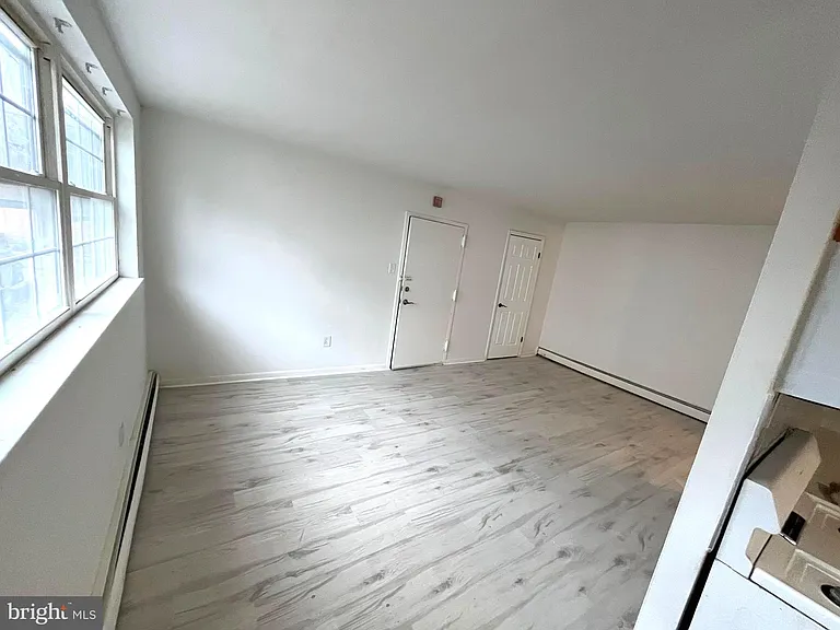 6010 Bingham St #2B — Photo 6