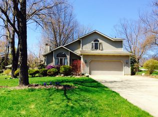 2120 Martin Crest Dr, Akron, OH 44312